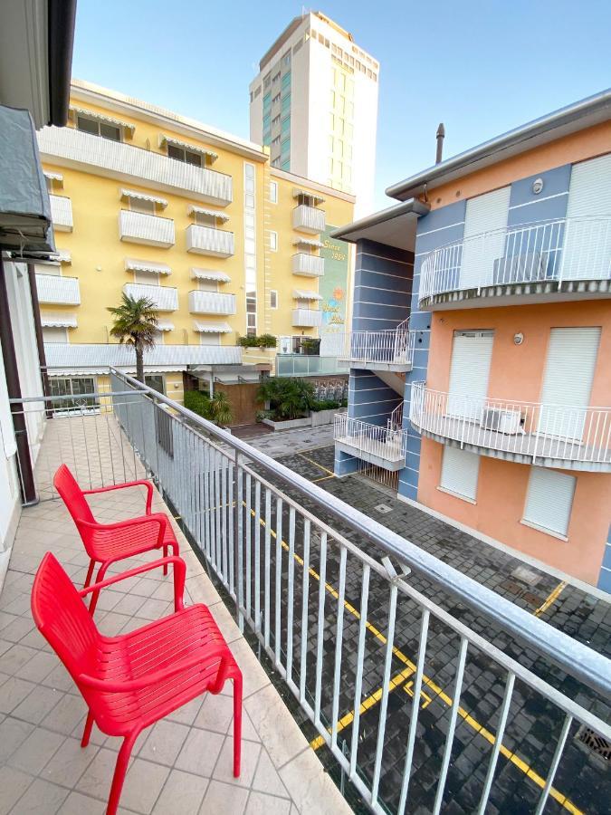 Dainese Apartments, Casa Abigail Лидо-ди-Езоло Экстерьер фото